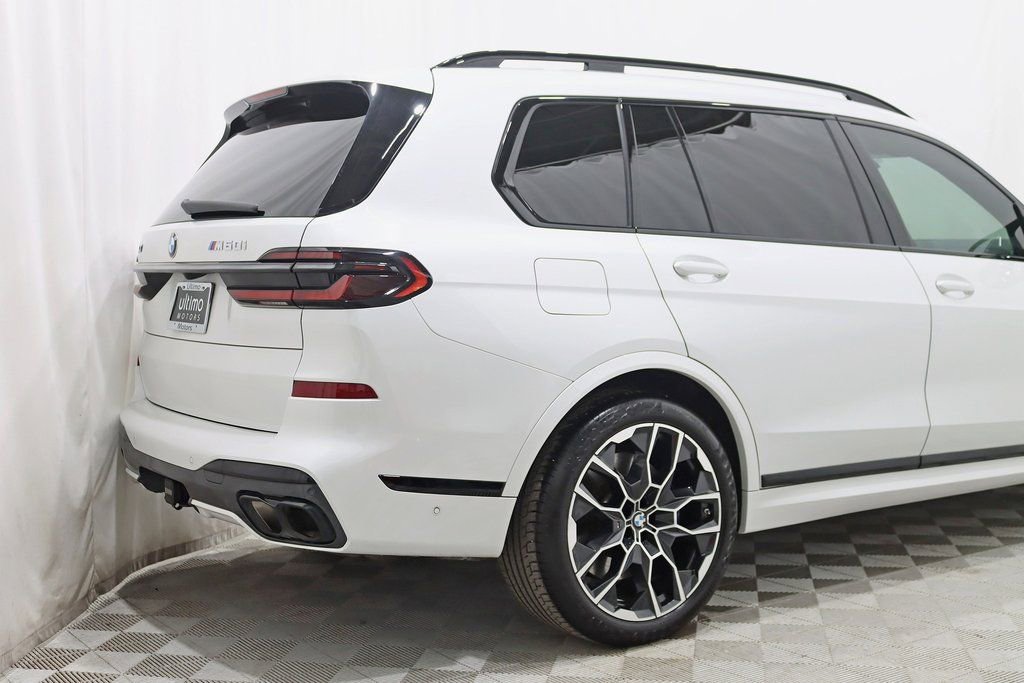 Used 2024 BMW X7 M60i w/ Executive Package image 9