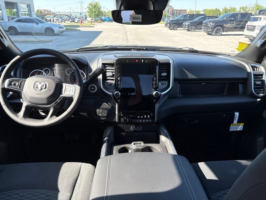 New 2026 RAM 2500 Big Horn AWD/4WD image 10