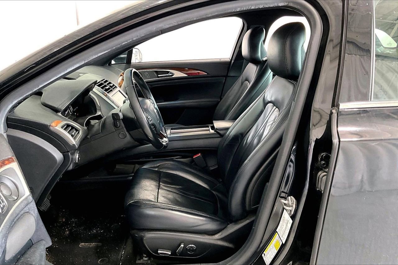 Used 2017 Lincoln MKZ Reserve FWD image 12