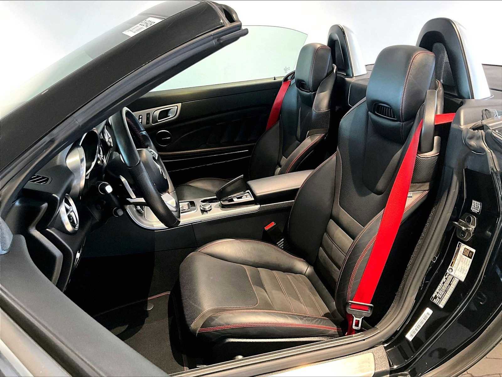 Used 2017 Mercedes-Benz SLC 43 AMG image 8