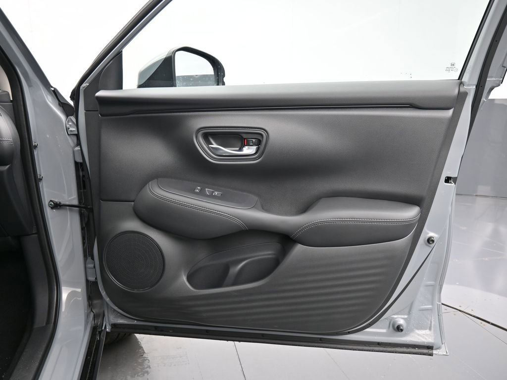 Certified 2026 Honda HR-V EX-L image 38
