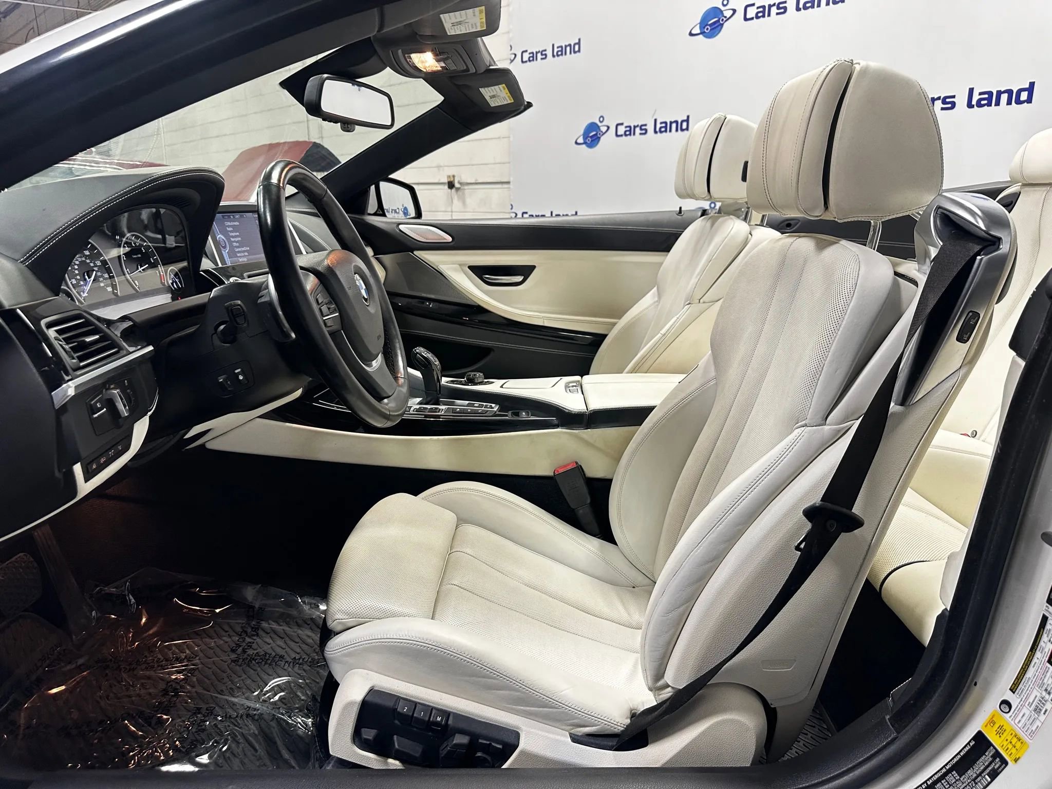 Used 2013 BMW 650i xDrive Convertible image 9