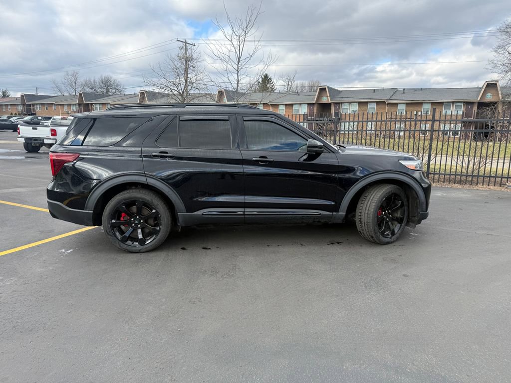 Used 2020 Ford Explorer ST w/ ST Street Pack image 8