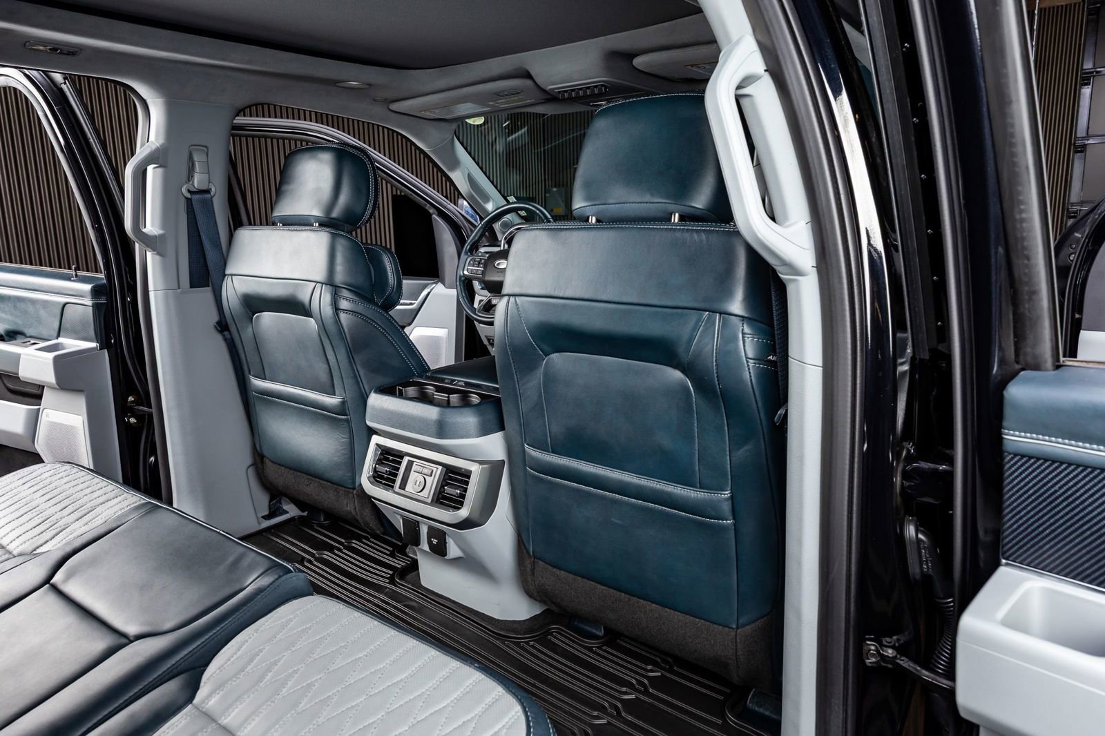 Used 2024 Ford F250 Limited w/ FX4 Off-Road Package image 32