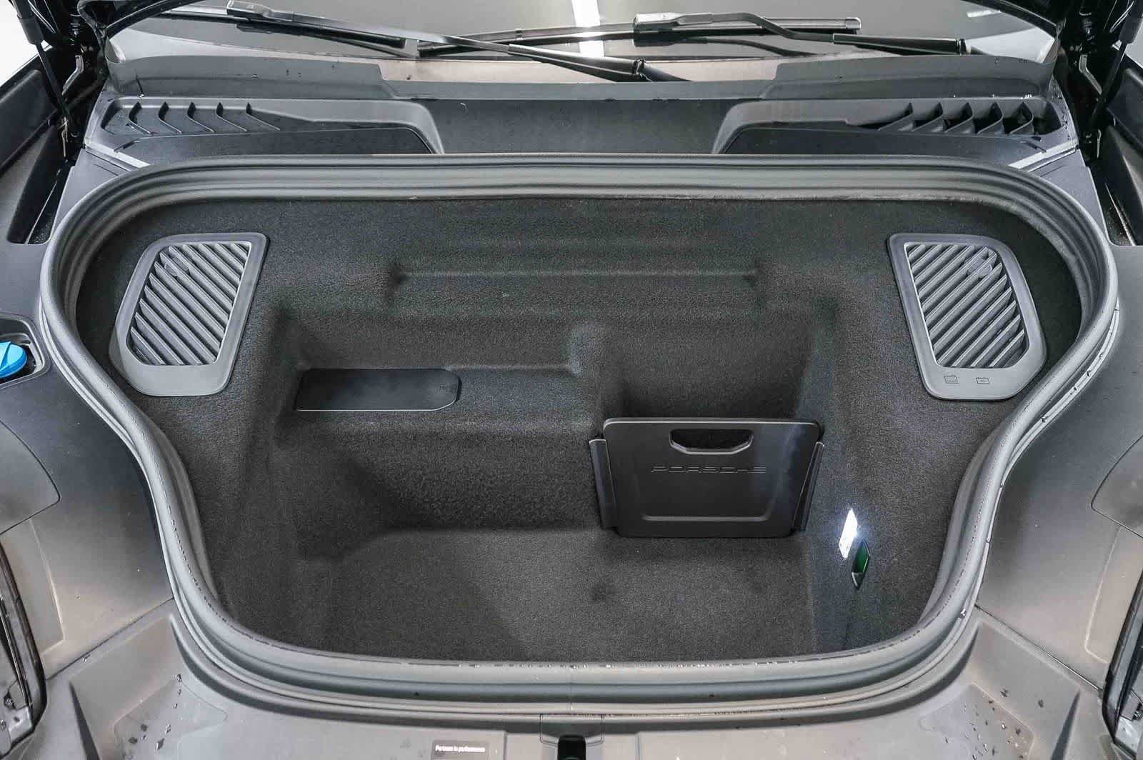 New 2026 Porsche Macan 4S Electric AWD/4WD image 28