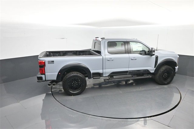 New 2026 Ford F250 Lariat w/ Black Appearance Package image 25