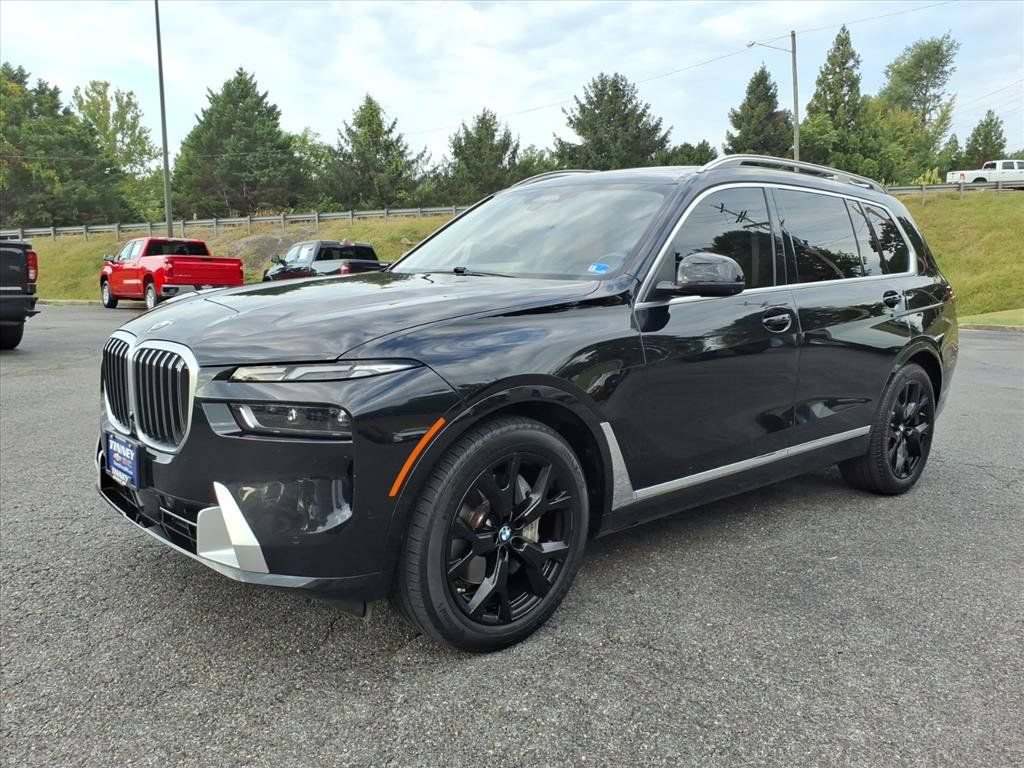 Used 2023 BMW X7 xDrive40i AWD/4WD image 7