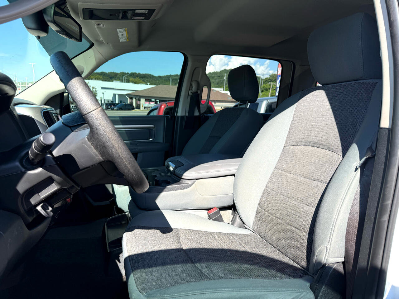 Used 2017 RAM 1500 Outdoorsman image 22