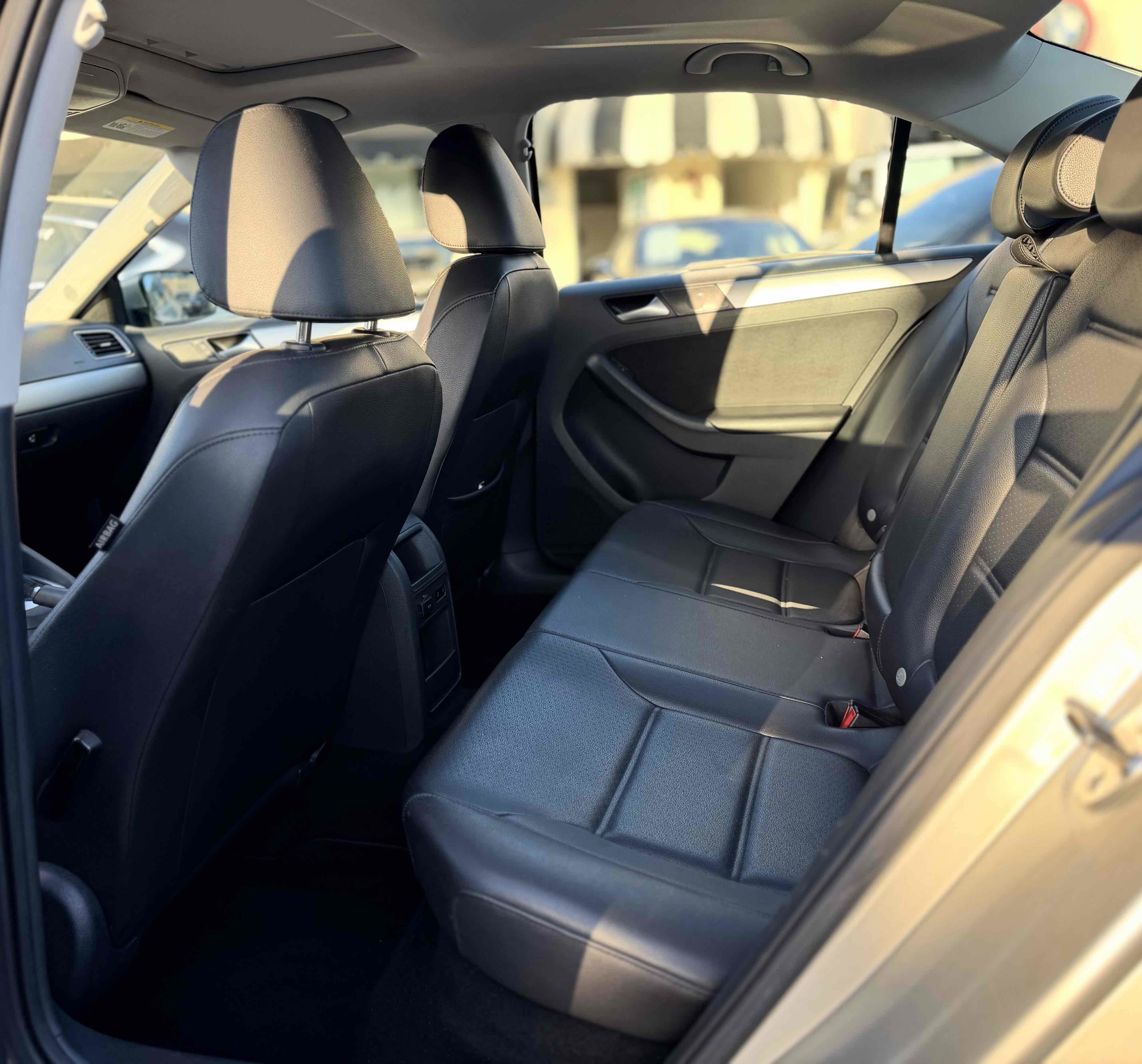 Used 2014 Volkswagen Jetta SE image 18