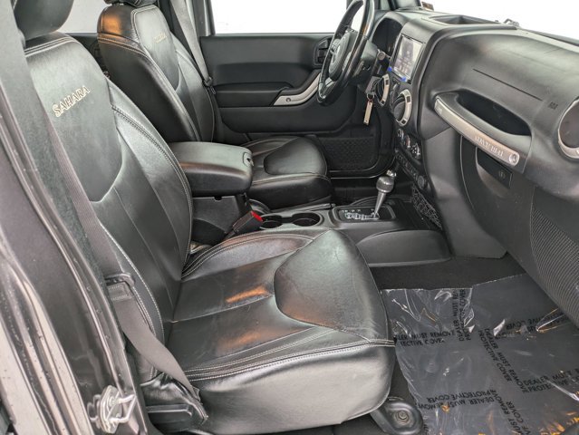 Used 2017 Jeep Wrangler Unlimited Sahara w/ Connectivity Group image 20