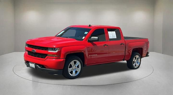 Used 2018 Chevrolet Silverado 1500 Custom w/ Custom Value Package RWD image 2