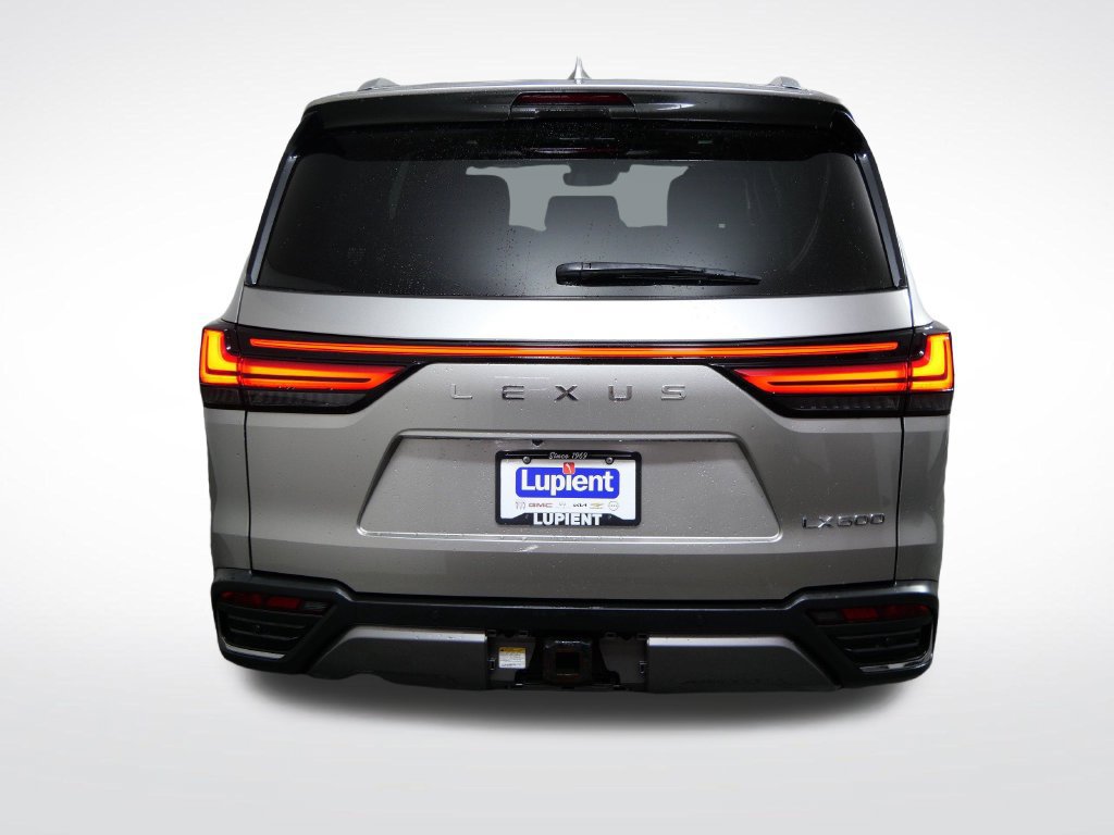 Used 2023 Lexus LX 600 4WD w/ Luxury Package image 4