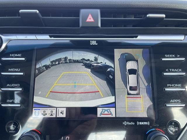 Used 2018 Toyota Camry XLE image 2