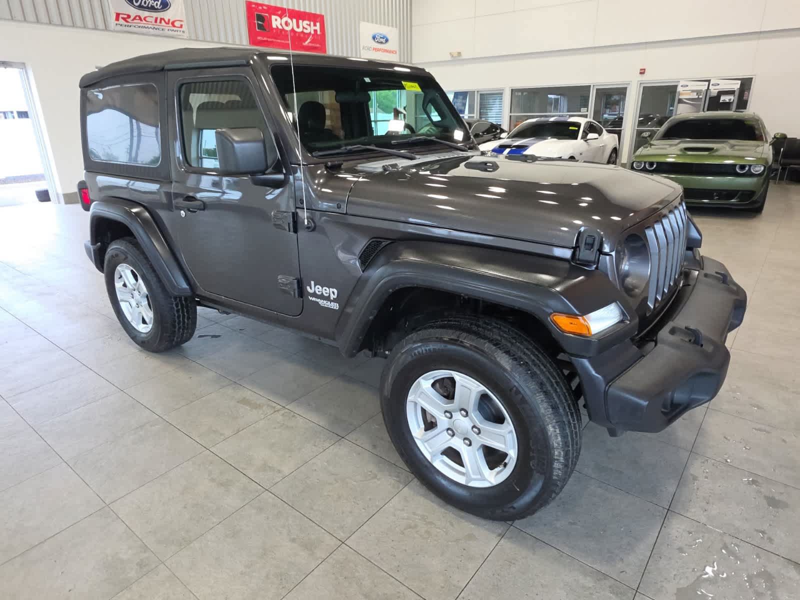 Used 2020 Jeep Wrangler Sport AWD/4WD image 4
