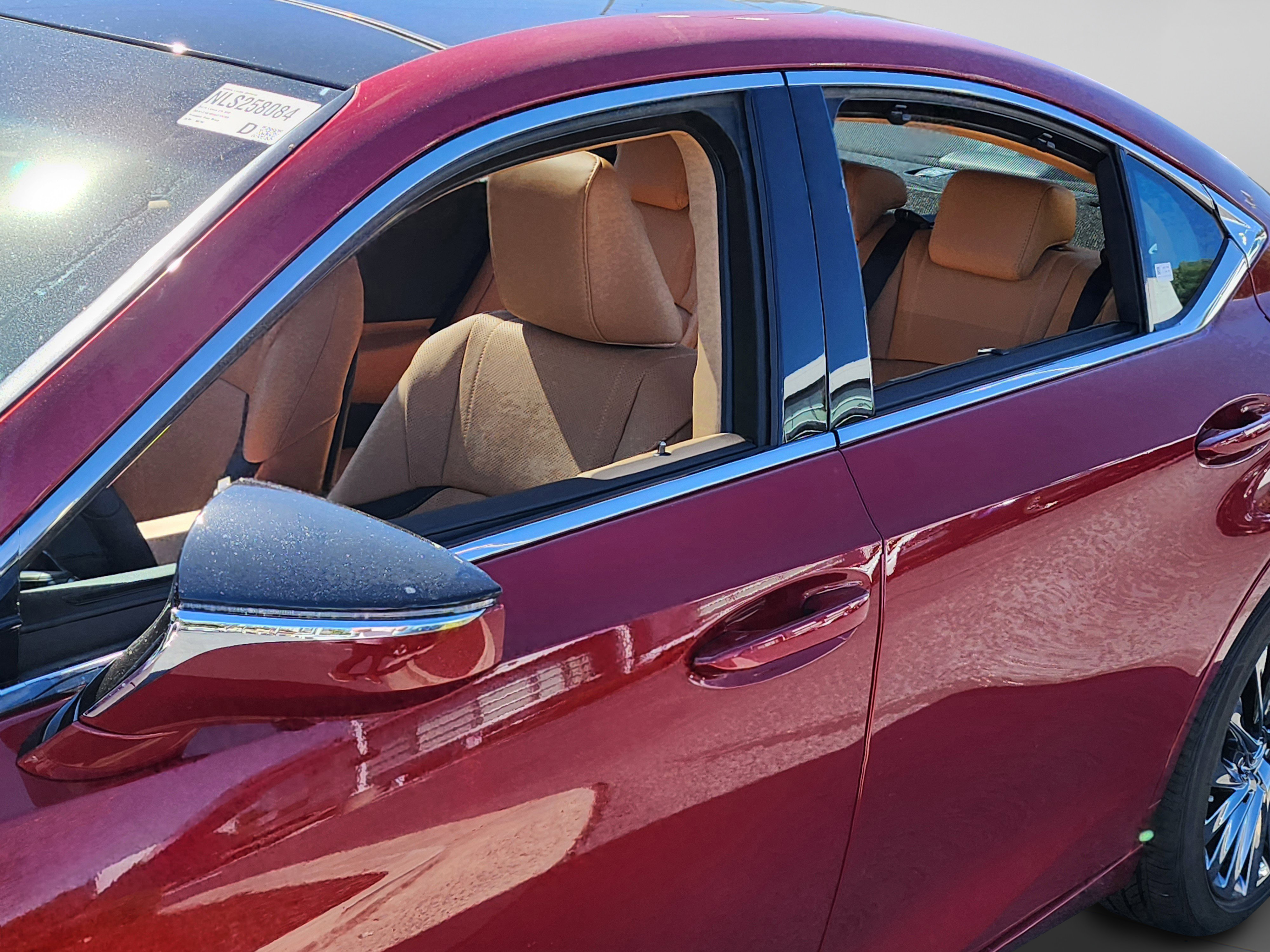 New 2025 Lexus ES 350 Ultra Luxury image 12