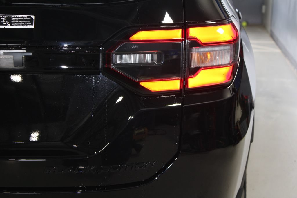 New 2026 Honda Pilot Black Edition image 13