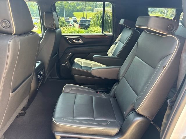Used 2023 Chevrolet Suburban Premier RWD image 24