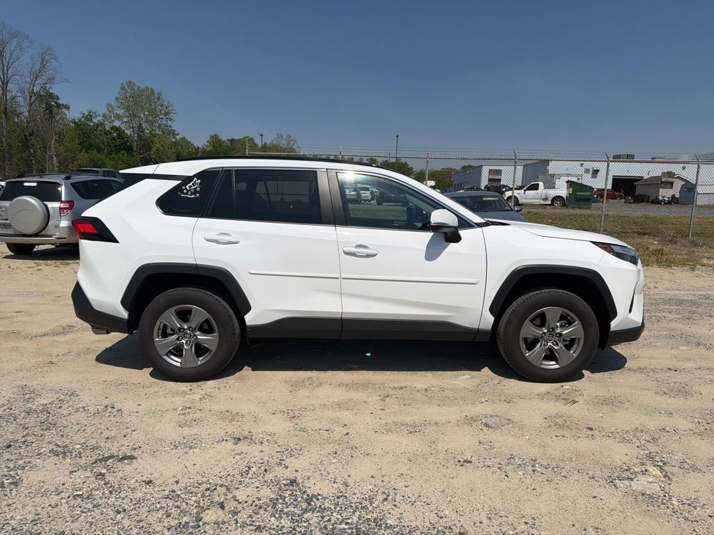 Used 2025 Toyota RAV4 XLE w/ Convenience Package AWD/4WD image 6