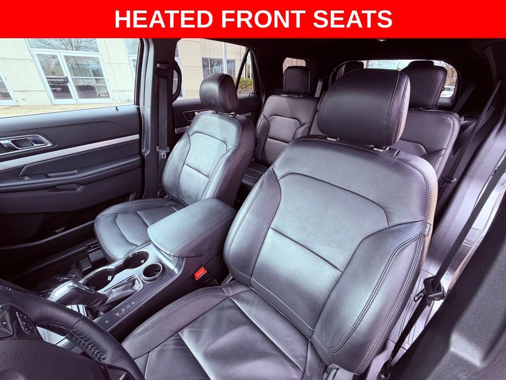 Used 2017 Ford Explorer XLT w/ Equipment Group 202A image 10