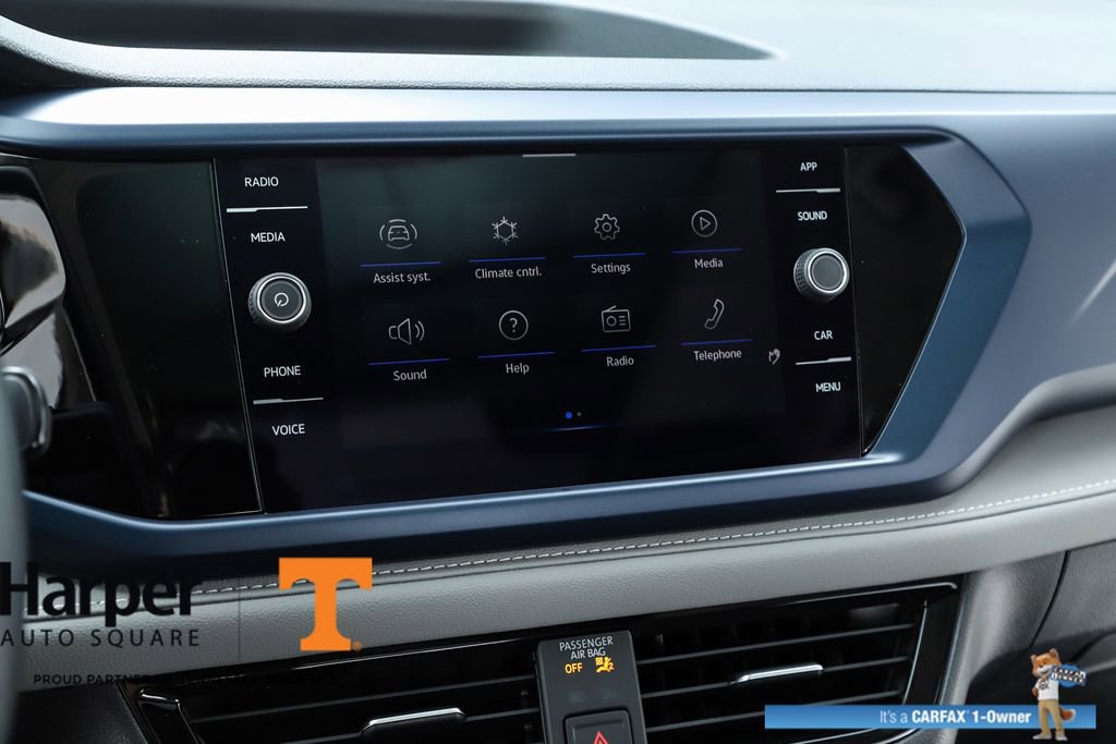 Used 2024 Volkswagen Taos SE image 25