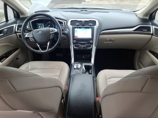 Used 2018 Ford Fusion SE w/ Equipment Group 602A image 13