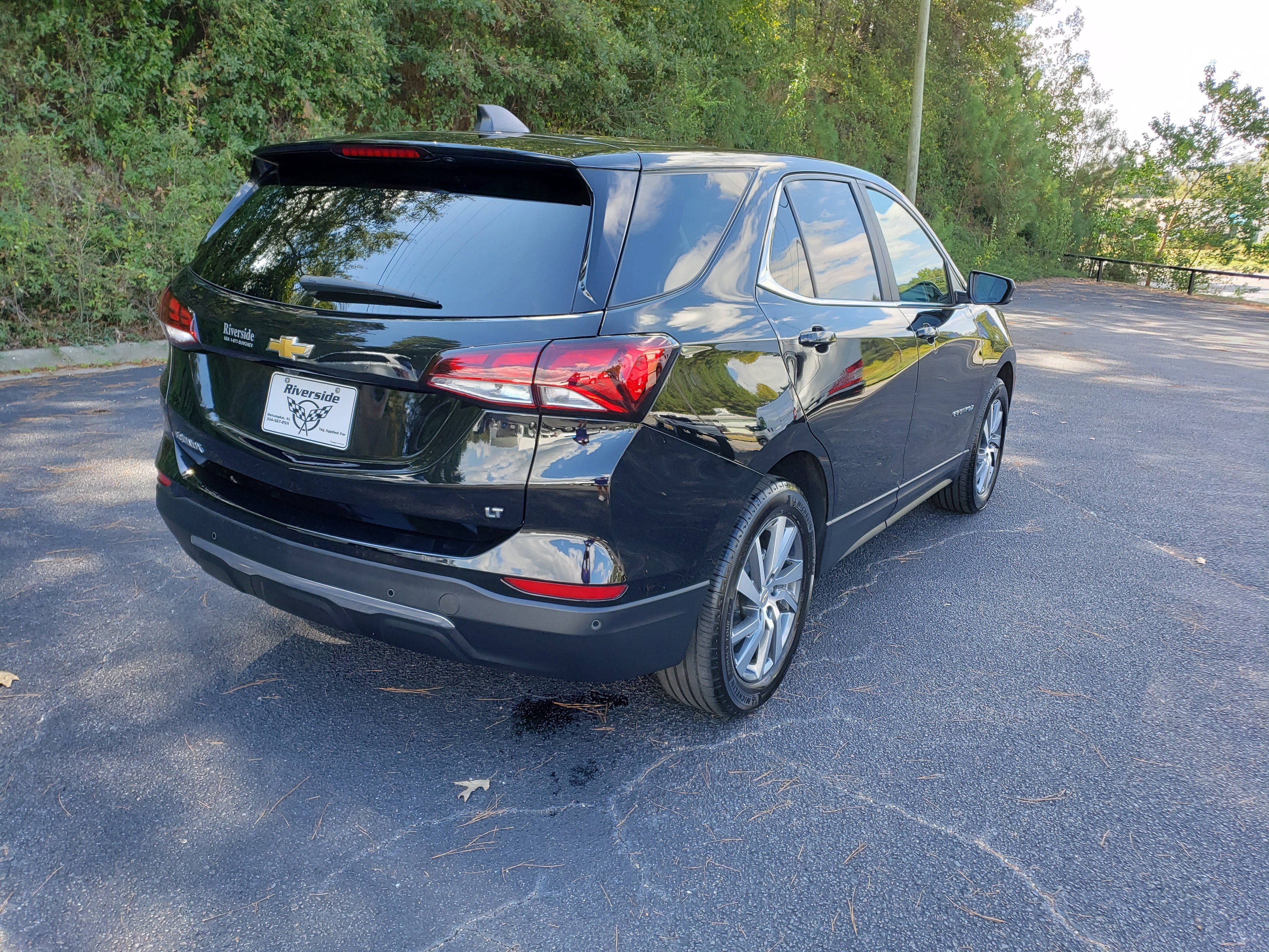 Used 2024 Chevrolet Equinox LT image 3