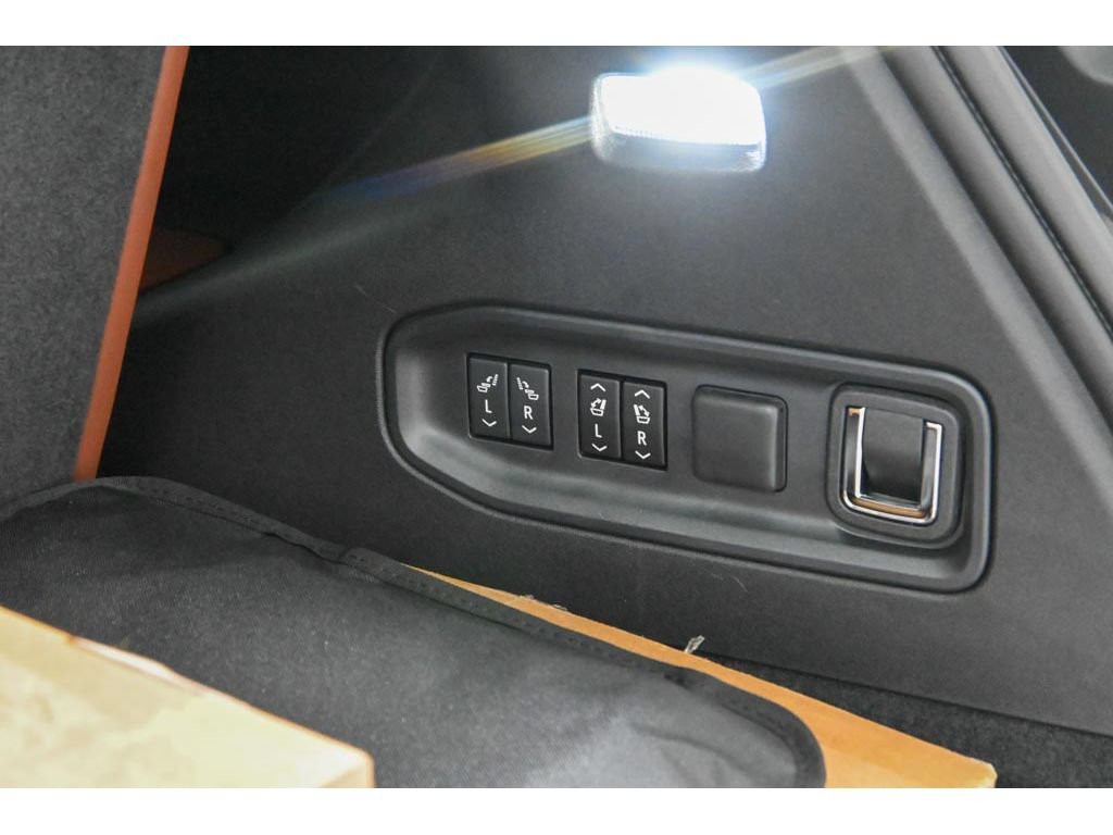 New 2027 Cadillac Vistiq Platinum AWD/4WD image 55