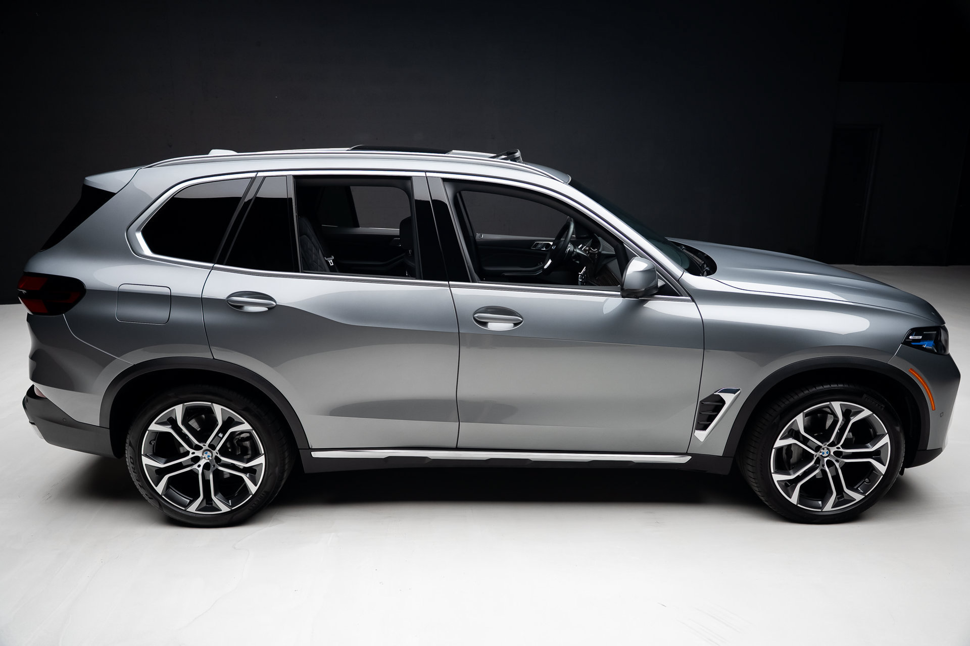 Used 2026 BMW X5 sDrive40i RWD image 35