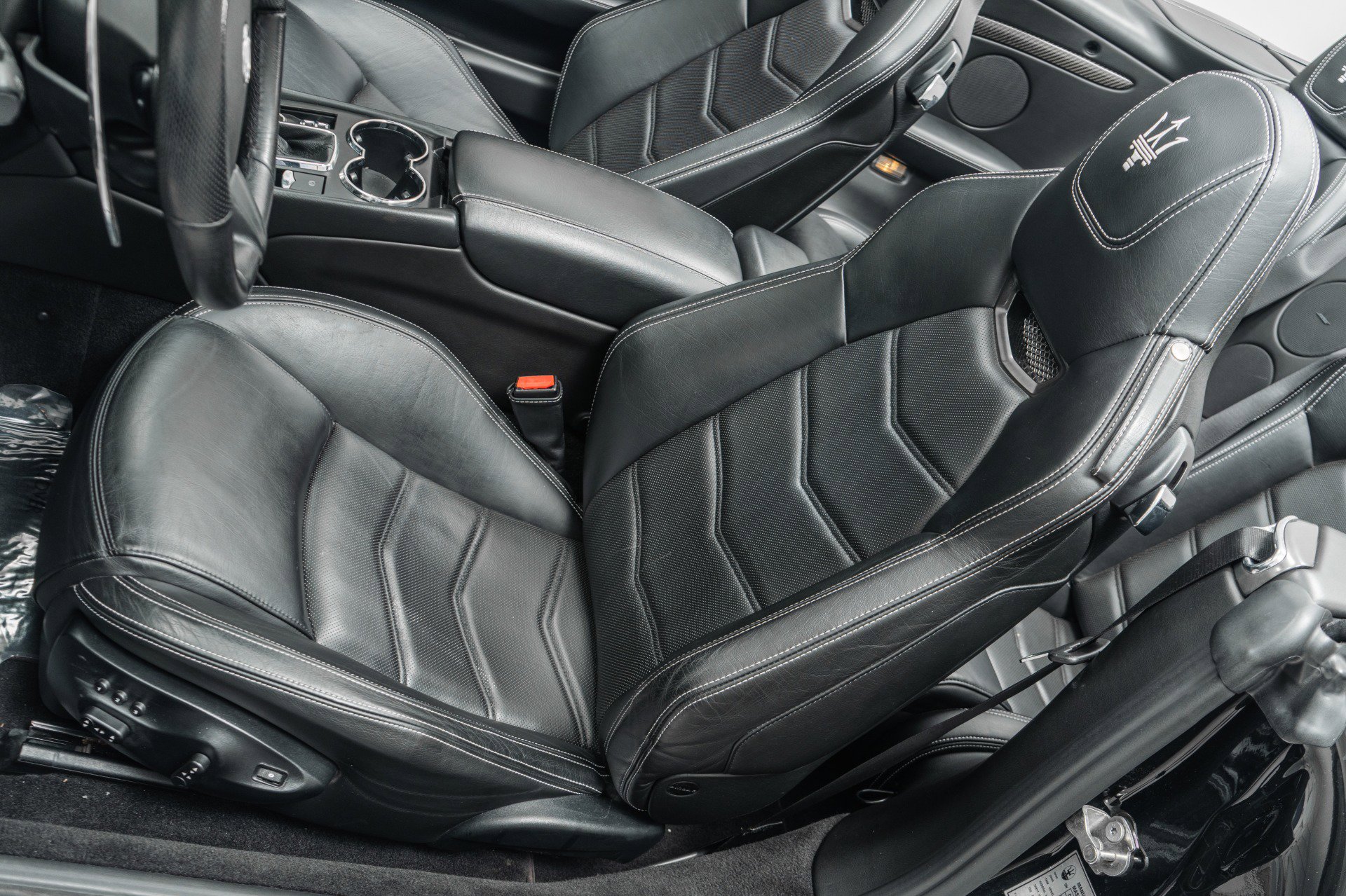 Used 2014 Maserati GranTurismo Convertible RWD image 24