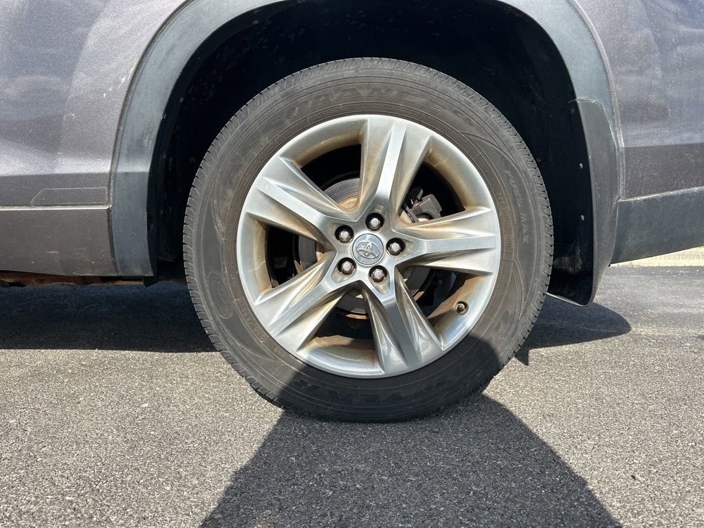 Used 2014 Toyota Highlander Limited AWD/4WD image 7