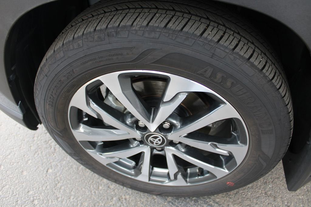 Certified 2023 Toyota Corolla Cross XLE w/ Black Badges Package (TMS) AWD/4WD image 59