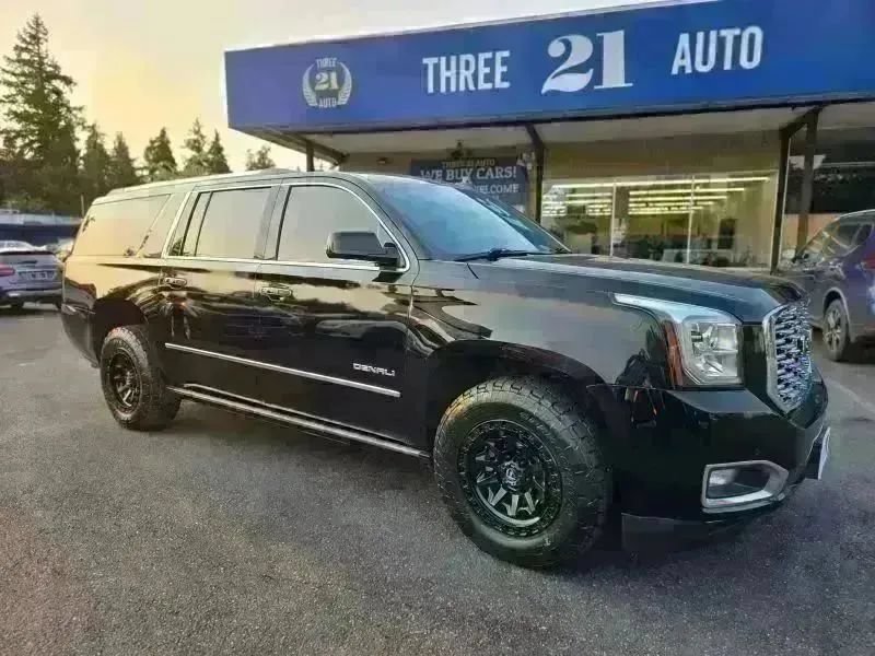 Used 2018 GMC Yukon XL Denali w/ Denali Ultimate Package AWD/4WD image 10