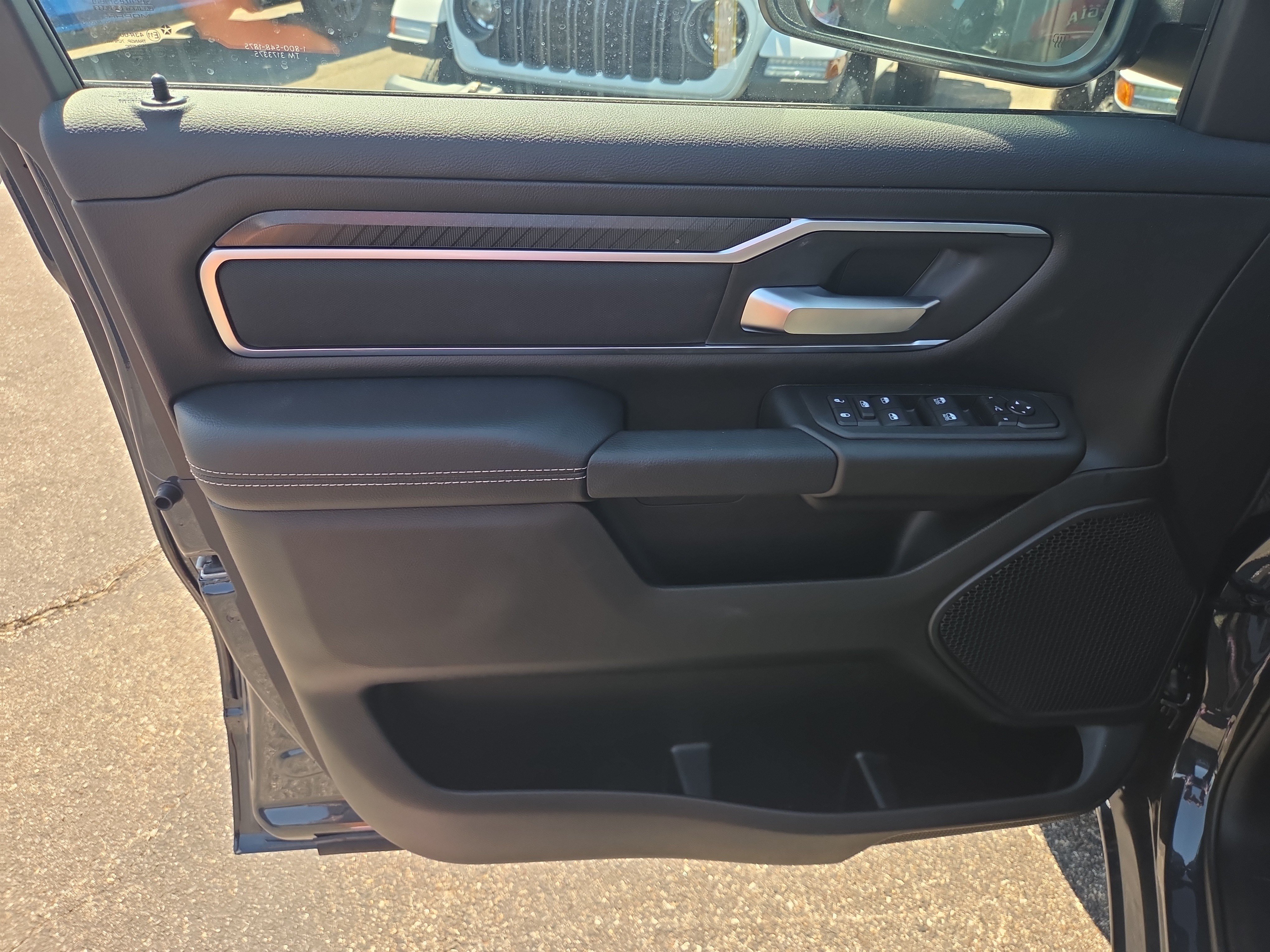 New 2026 RAM 1500 Big Horn w/ Night Edition AWD/4WD image 5