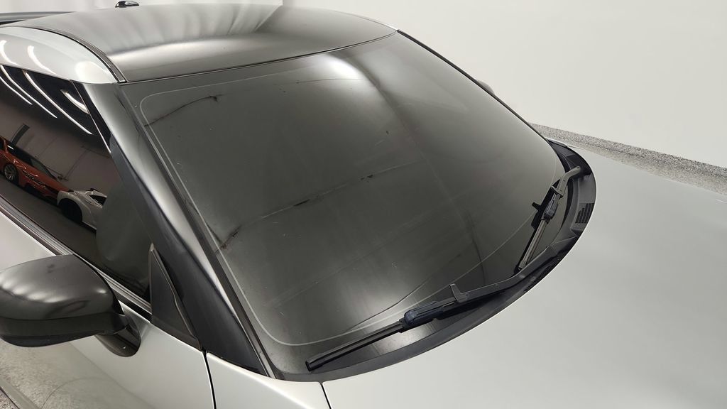Used 2010 Nissan GT-R Premium AWD/4WD image 22