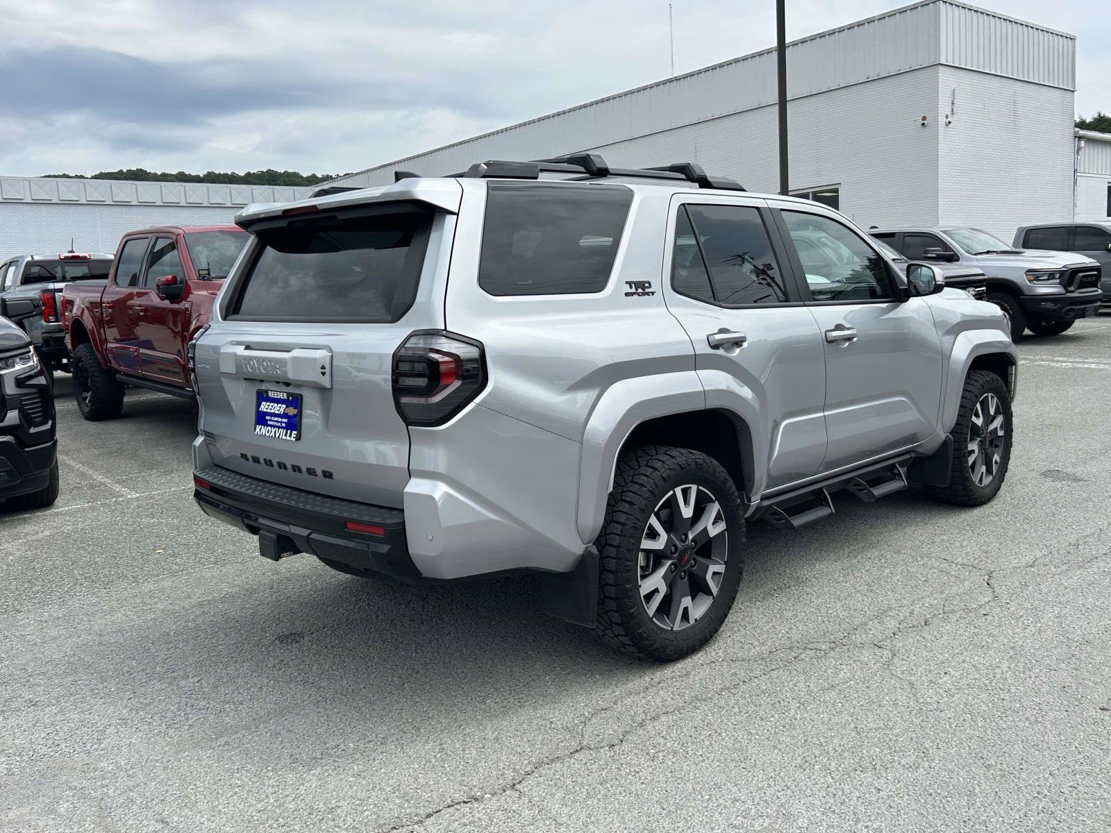 Used 2025 Toyota 4Runner TRD Sport AWD/4WD image 3