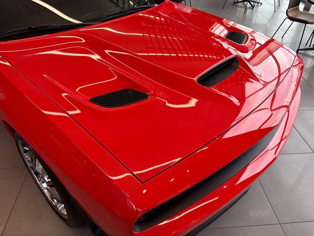 Used 2021 Dodge Challenger R/T Scat Pack w/ Scat Pack Stripe RWD image 17