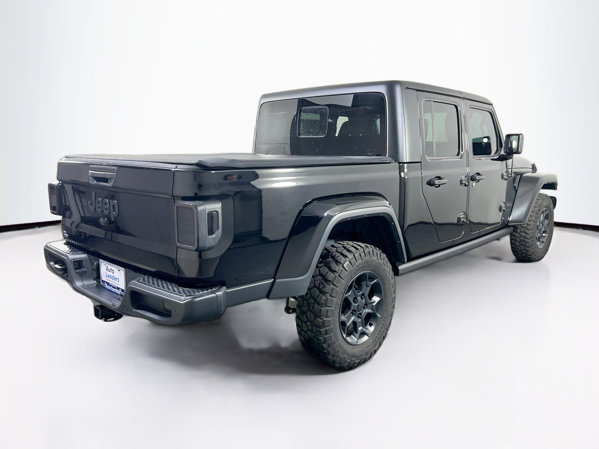 Used 2023 Jeep Gladiator Willys AWD/4WD image 5
