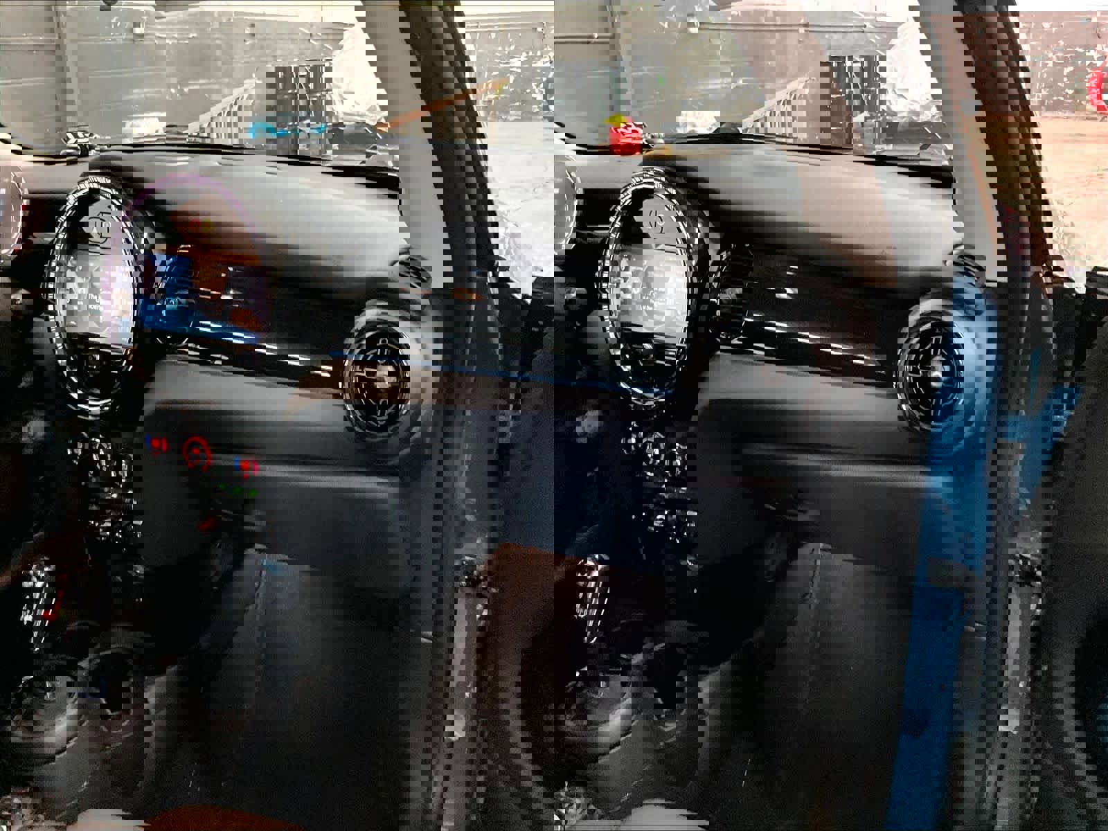 Used 2023 MINI Cooper S w/ Premium Package image 17