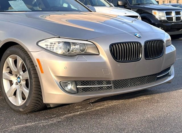 Used 2013 BMW 550i xDrive 550i xDrive image 2