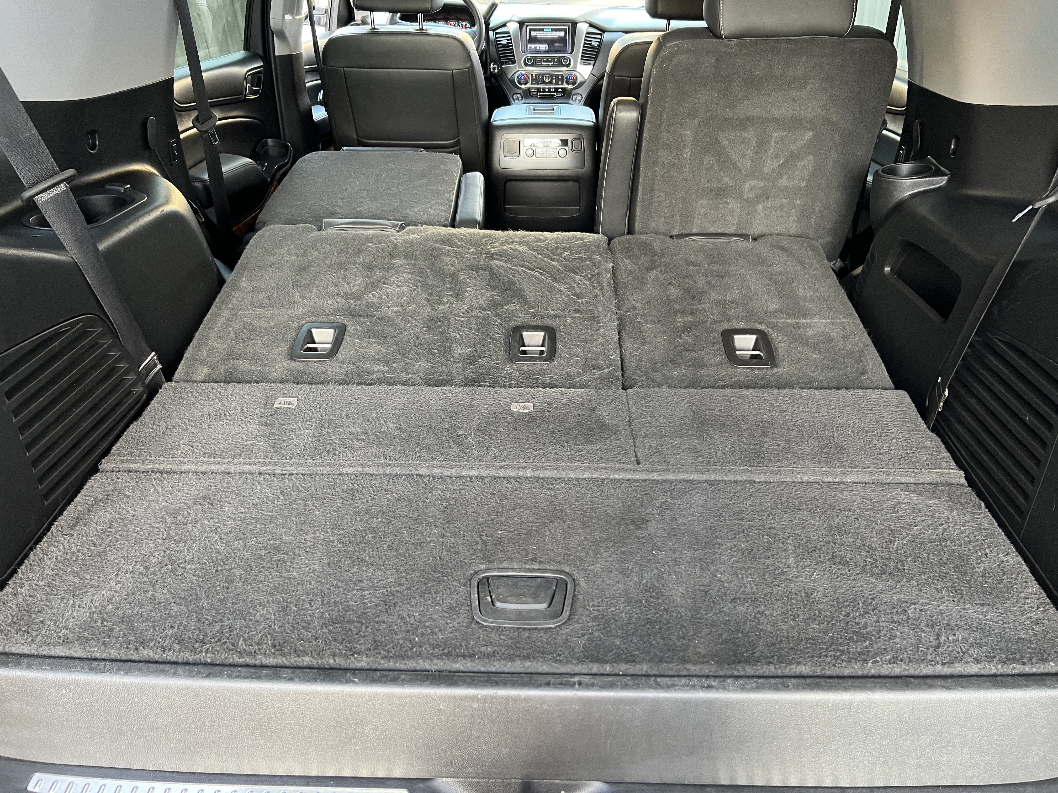 Used 2018 Chevrolet Tahoe Premier w/ RST Edition AWD/4WD image 21