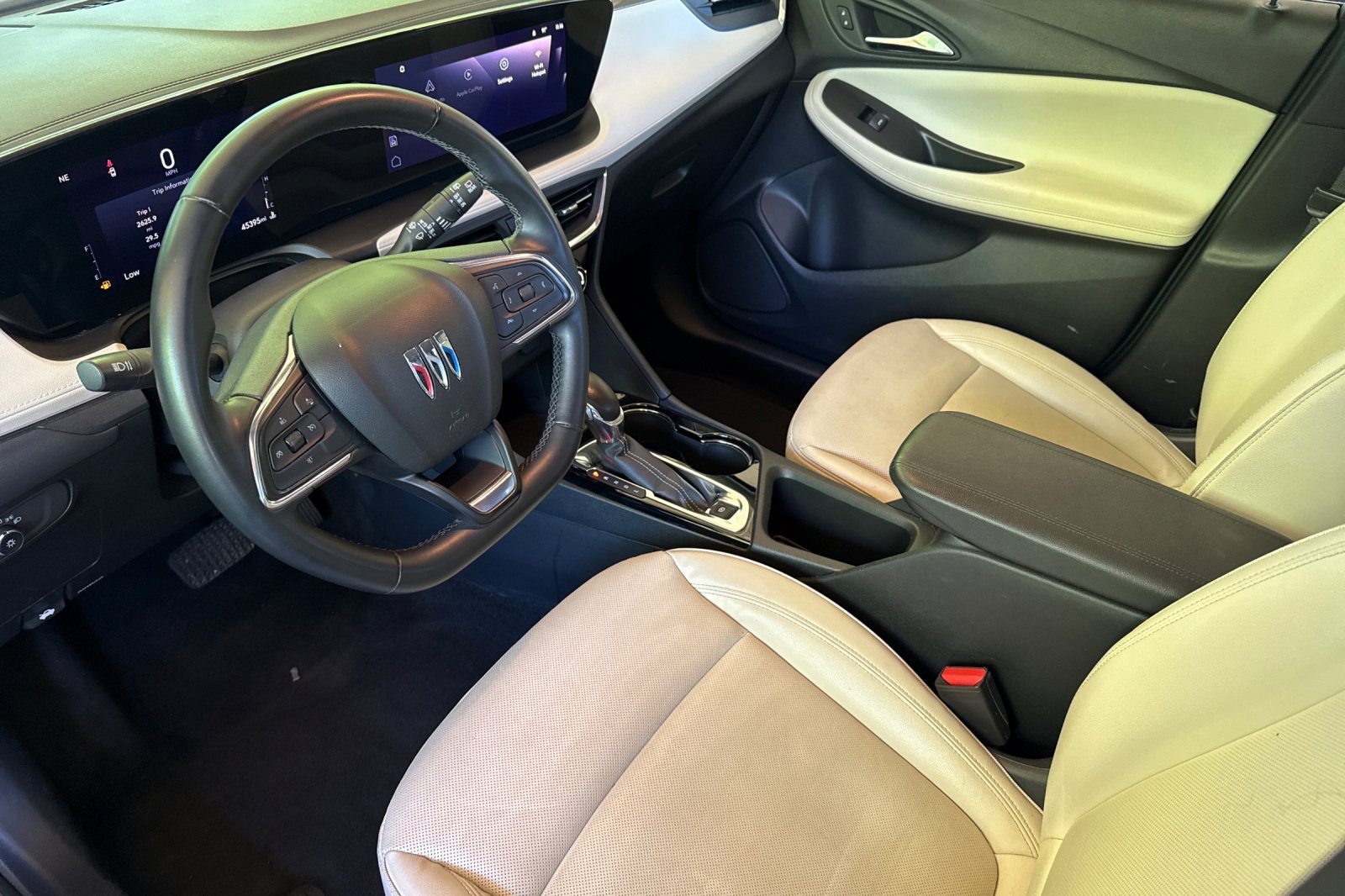 Used 2024 Buick Encore GX Sport Touring FWD image 11