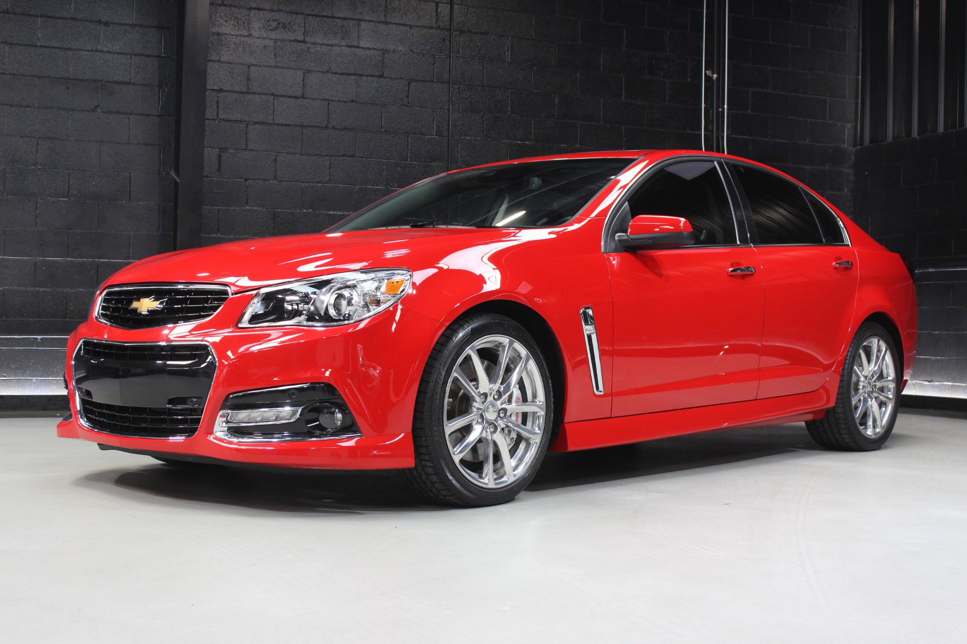Used 2014 Chevrolet SS RWD image 4