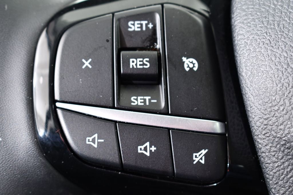 Used 2022 Ford Escape SE w/ SE Sport Appearance Package image 31