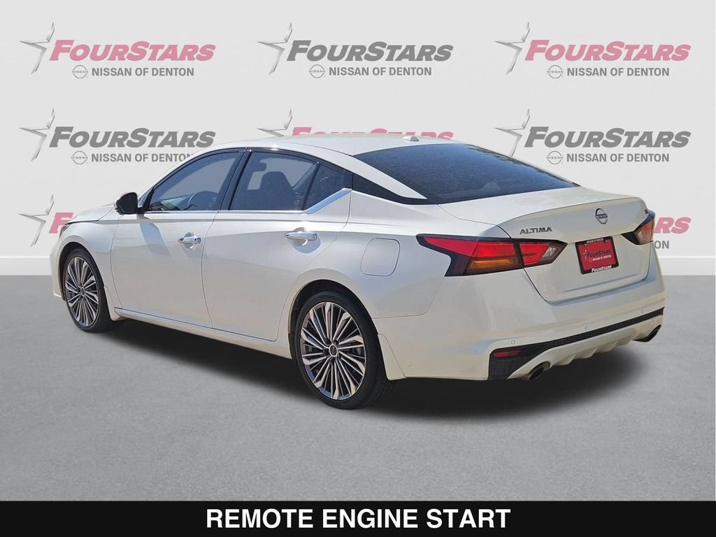 Used 2024 Nissan Altima 2.5 SL FWD image 7