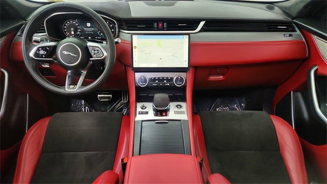 Used 2022 Jaguar F-PACE SVR image 20