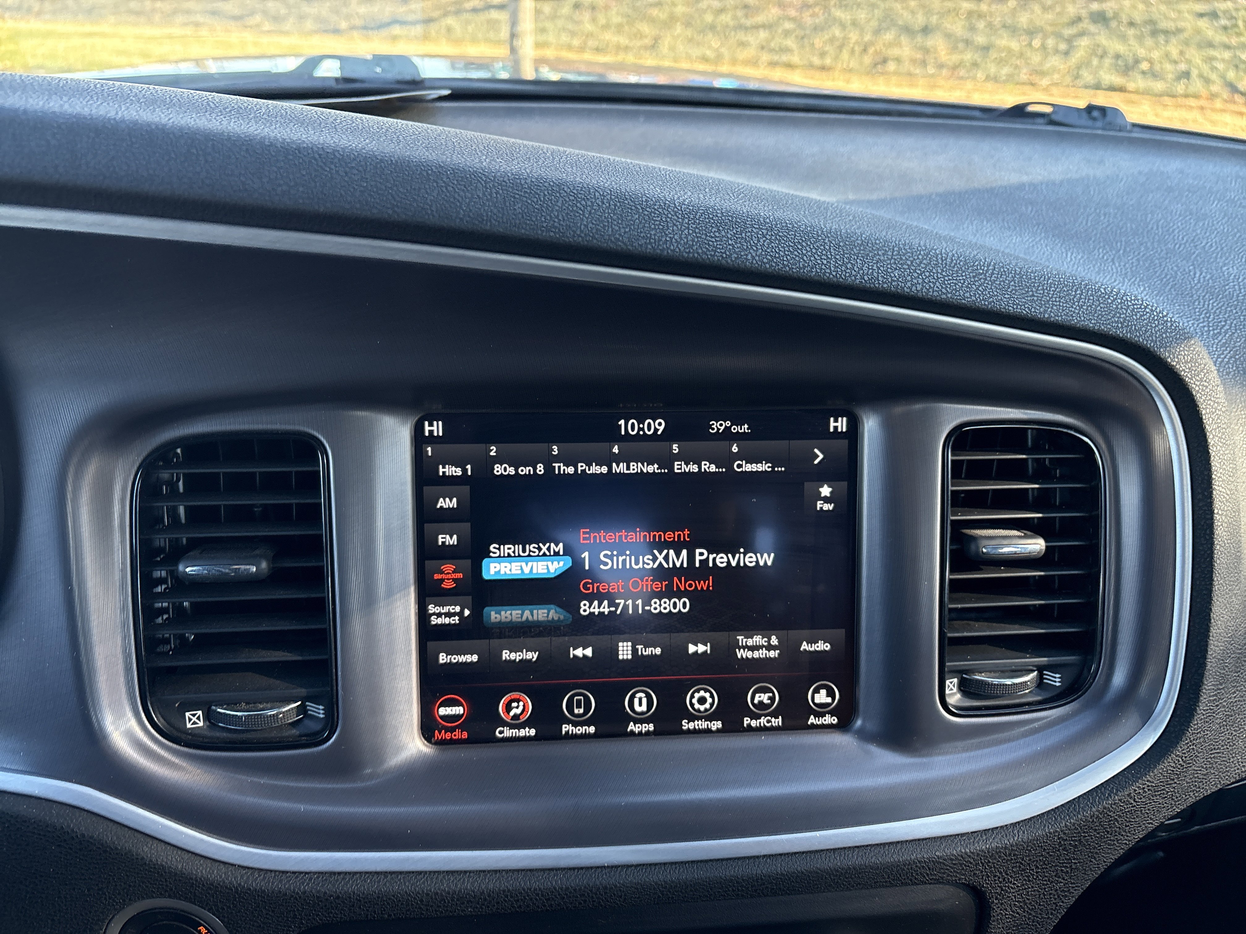 Used 2020 Dodge Charger R/T w/ Blacktop Package image 28