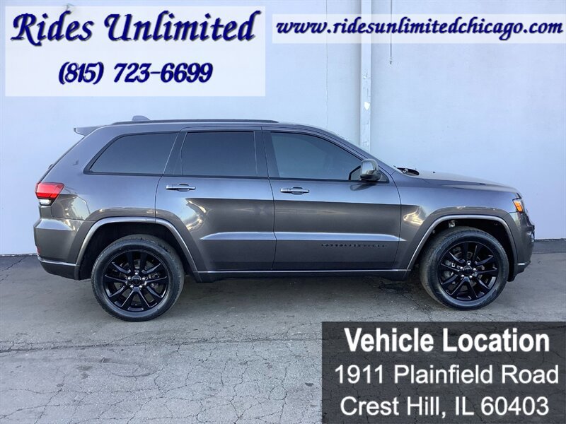 Used 2017 Jeep Grand Cherokee Altitude AWD/4WD image 7