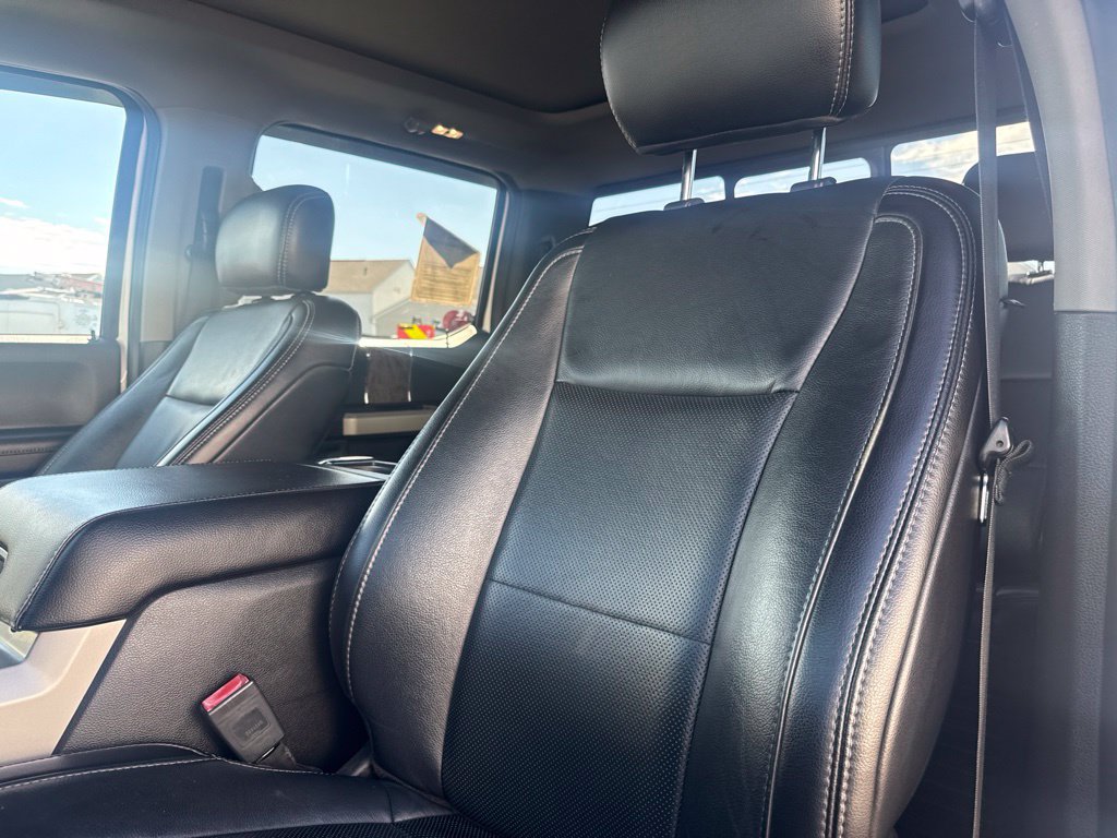 Used 2019 Ford F350 Lariat w/ Lariat Ultimate Package AWD/4WD image 34