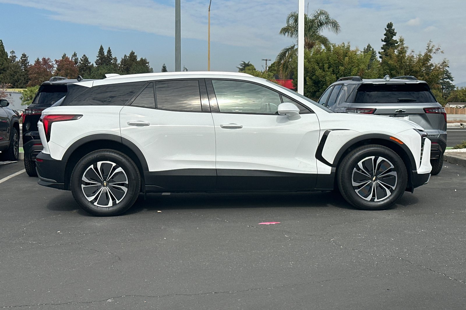 Used 2024 Chevrolet Blazer EV LT AWD/4WD image 4
