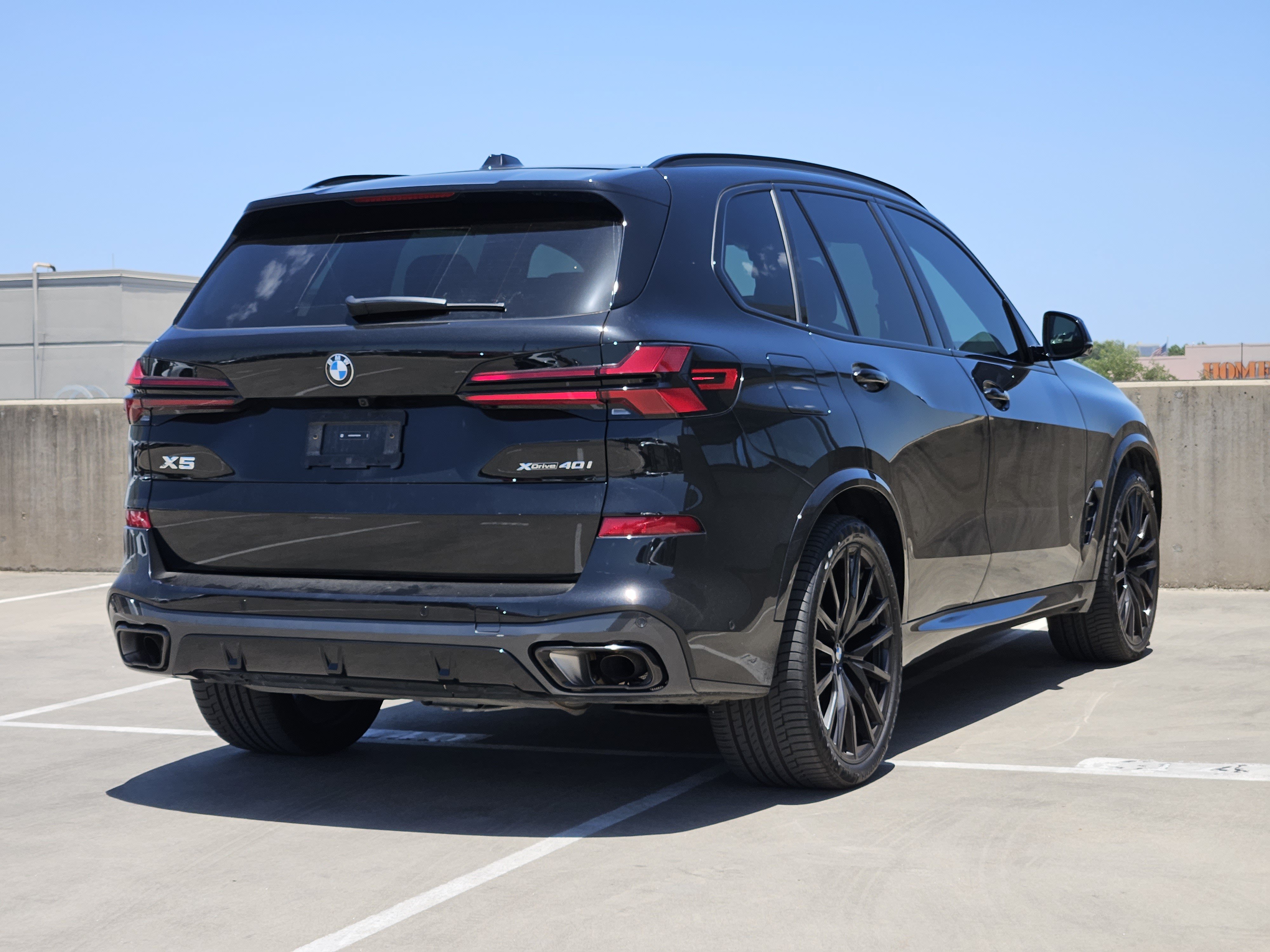 Used 2026 BMW X5 xDrive40i w/ M Sport Package AWD/4WD image 8
